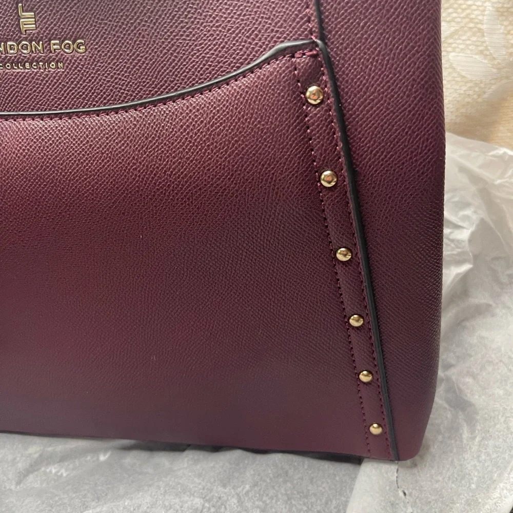 LONDON FOG TAYLOR STUDDED CROSSBODY PLUM PURSE NEW